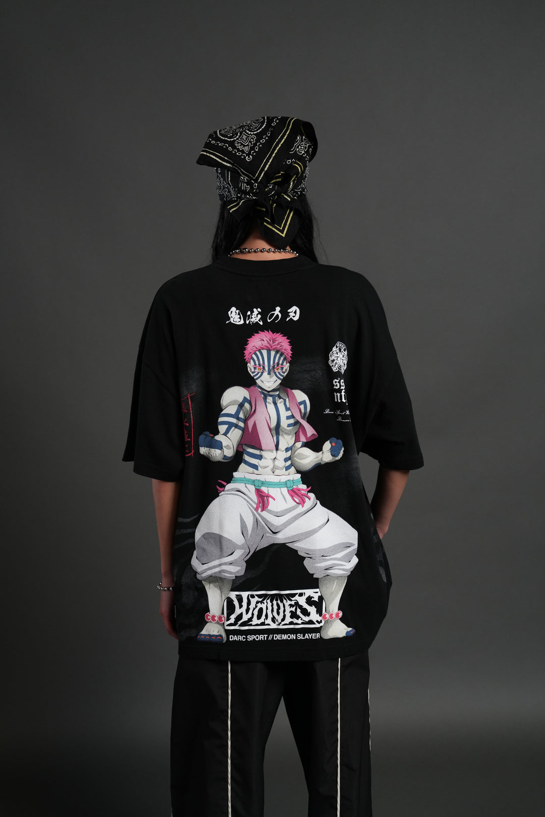 CAMISETA OVERSIZED - UPPER THREE