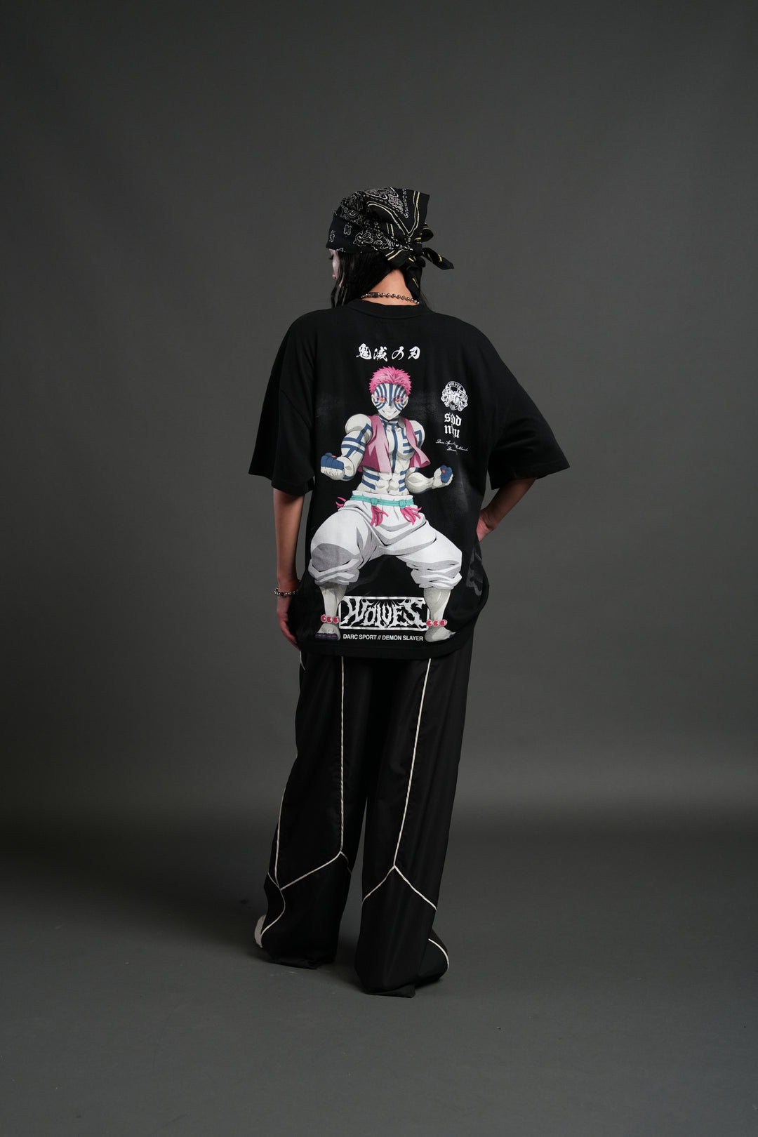 CAMISETA OVERSIZED - UPPER THREE